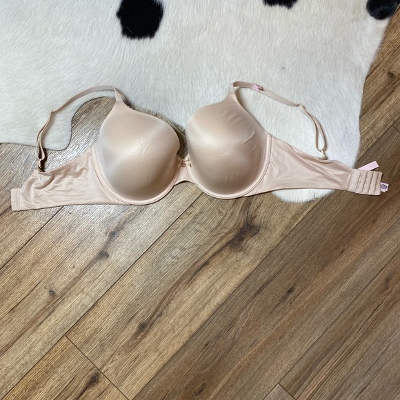 Victoria's Secret Other - Body by Victoria Perfect Coverage Bra